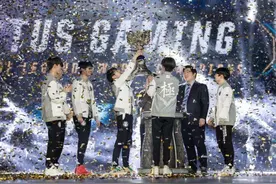 Rookie透露Duke近况：在等着服兵役！老可怜了图片