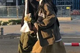 军恋 | 在兵哥不知情的时候去看他会怎样？图片