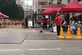 郑州封闭小区过了14天能解封吗？疫情防控指挥部这样回应图片