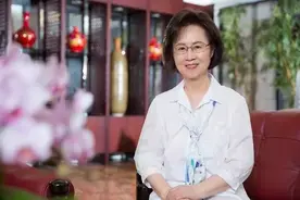 亦舒：文坛的灭绝师太，19岁结婚生子，30年不与儿子相认图片