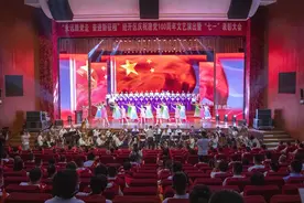 超赞！张家口经开区举行庆祝建党100周年文艺演出，还表彰了这些人！图片