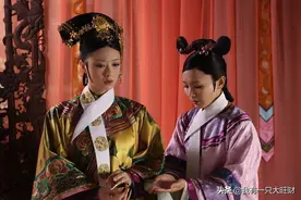 《甄嬛传》华妃跋扈狠辣为人所惧，可手下却个个忠心耿耿从未背叛图片