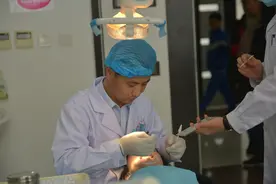 口腔健康的守护者——记内蒙古通辽市科尔沁区第一人民医院口腔科医生李秋民图片