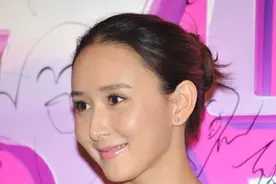 马来西亚“阔太”胡静，有一种纯天然的美，穿衣普通气质却很出众图片