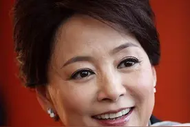 《庐山恋》女一号张瑜：曾为事业放弃婚姻，今62岁无儿无女图片