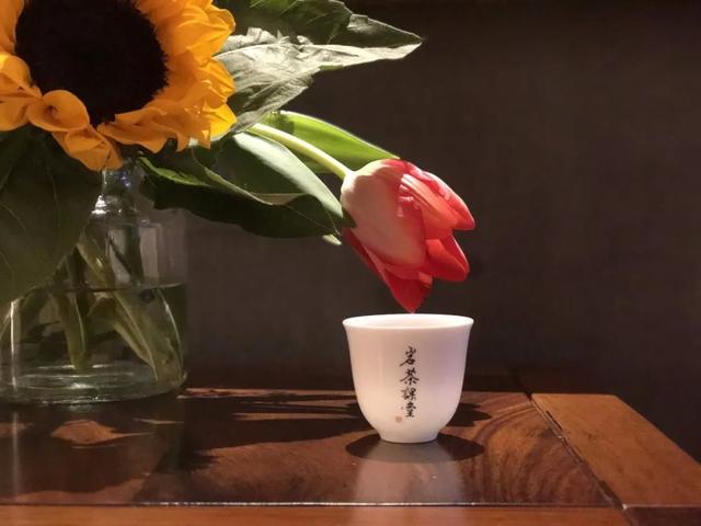 武夷岩茶都说香清甘活，那一款肉桂的苦味明显，到底是为什么？