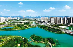 争当全市高质量发展排头兵 全力打造世界级旅游城市核心区——访桂林临桂区委书记石玉琳图片