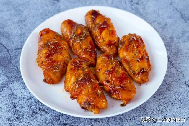 不用烤箱不用炸，奥尔良鸡翅新做法，外焦里嫩超过瘾！