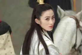 电影史上最无法逾越的四个瞬间：邱淑贞的叼牌，小李子的举杯图片