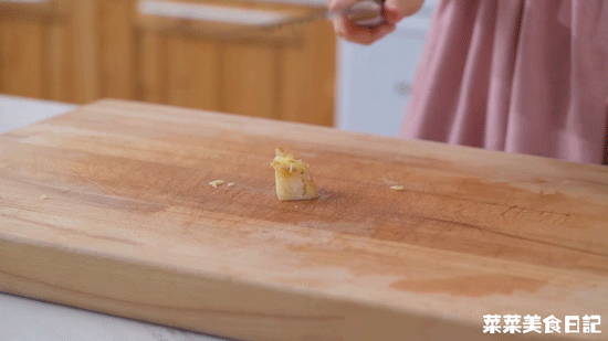 花胶鸡脚虫草花干贝汤 花胶鸡脚虫草花汤功效