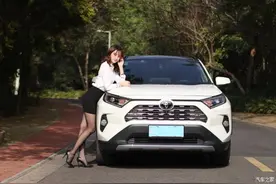 一分钟告诉你丰田Rav4荣放和东风本田Crv怎么选图片