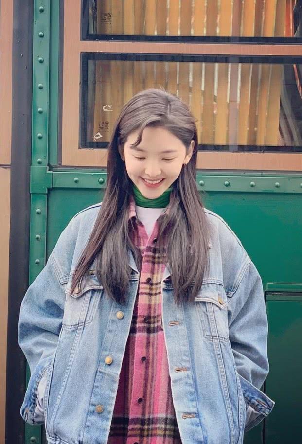 "顾森湘"贼厉害,素颜出镜毫不畏惧,随性穿搭都美如小仙女!