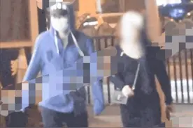 老戏骨杜玉明深夜被拍，女生中途亲密挽手秒松开，两人还共回酒店图片