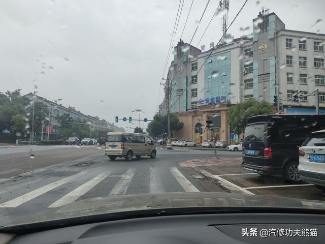 小伙淘了台二手奥迪Q5，不光烧机油还到处漏油，一次修复秒变新机