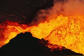 被吹爆的满分神作终于引进，好看得移不开眼睛图片