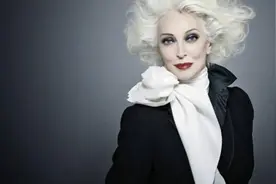 89岁高龄超模：曾一夜白头，三段婚姻两次破产，却活成了传奇图片