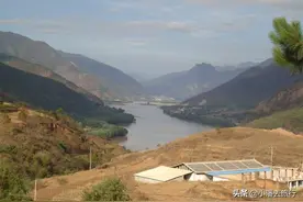 隐藏的中国最深峡谷——感受香格里拉虎跳峡的汹涌澎湃图片