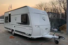 德国拖挂房车：Fendt芬特465，业内最舒适的保温隔热车身图片