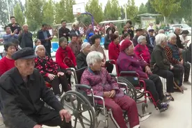 台前县侯庙镇大杨村：喜摆敬老宴 情暖重阳节图片