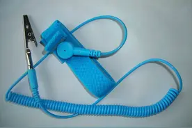 如何正确佩戴静电手环图片