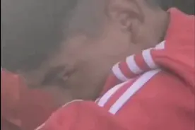 “下辈子不生儿砸了！坚决不生了……”图片