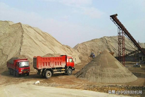 制砂机耐磨块是什么材质