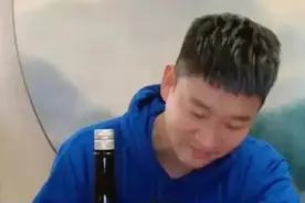 34岁曹云金试水直播被骂到关停：钱品差的人，再优秀也不要深交图片