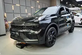 冷酷到底！体验新款领克01暗夜版图片