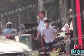 回归家庭？孙俪两度现身接娃，装扮低调时尚，女儿五官肤色随邓超图片