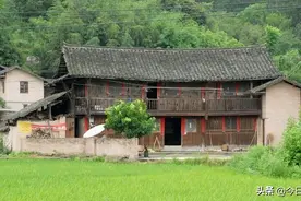 让老娘念念不忘几十年的老屋：从前装满为人母的艰辛，如今寄托的是游子的乡愁图片