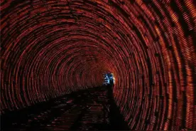 时空隧道真的存在吗？是不是人类真能穿越时空到古代或未来图片