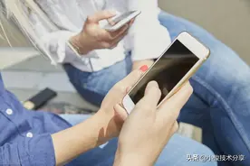 手机怎样永久关闭系统更新？只需关闭这4个开关，就能轻松搞定图片