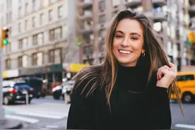 罗伯森和NBA2K女神瑞秋分手了图片