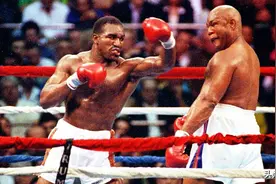 福尔曼评价霍利菲尔德：力量平平，但耐力惊人，并且十分专注图片