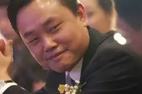 一代枭雄黄光裕出狱，大佬之妻为夫守江山图片