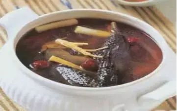 花胶煲排骨汤产妇可饮 2026年花胶 产妇