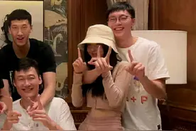 4消息！胡明轩女友性感，韩德君请假，转播商巨变，八一球员退役图片