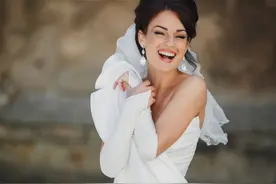 心理学：从喜欢到深爱，男人心里的完美女人，都有这3个“共性”图片