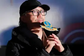 周星驰太苛刻？15年不原谅黄圣依，被吐槽难相处，学友曾为他澄清图片