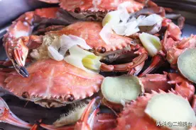 螃蟹要蒸几分钟？用冷水还是热水？老渔民教您几招，肉质嫩不掉腿图片