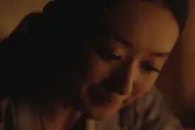 同是祖母去世哭戏，赵丽颖让人心疼落泪，鞠婧祎却一言难尽图片