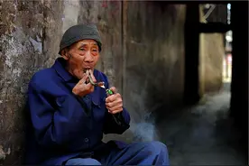 人有三软“齿软不赴丧，肉软不吃凉，腿软不同房”，请要牢记图片