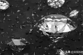 一颗会下钻石雨的星球，你值得拥有图片