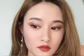 纳艾森榉木落地衣架，带你享受舒适的生活图片