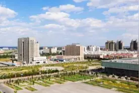 石家庄一钉子户“美梦破碎”，索要5000万赔偿，开发商：不拆了图片