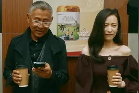 《流金岁月》陈道明为一个镜头把自己全身晒黑，本人却否认敬业图片