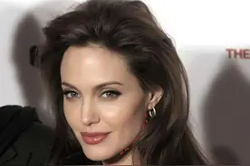 方形脸难看？那是你不懂！这种好莱坞的专属脸，得找对方法才好看图片