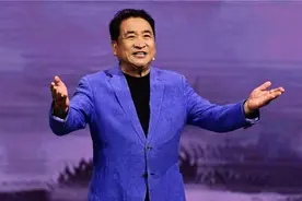姜昆书法被骂乱报价，扰乱书法市场，书协专家：请滚回相声界图片