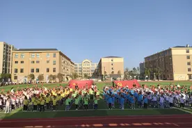 河南省郑州市惠济区举办国防教育月系列活动图片