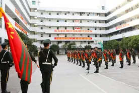 退伍季 | 卸下军装，卸不下军人的担当图片